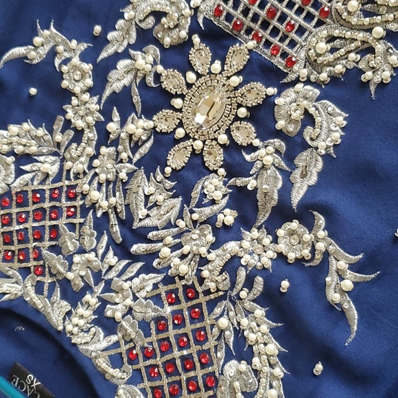 Beautiful Pakistani wedding wear kameez - Picture 10 of 13